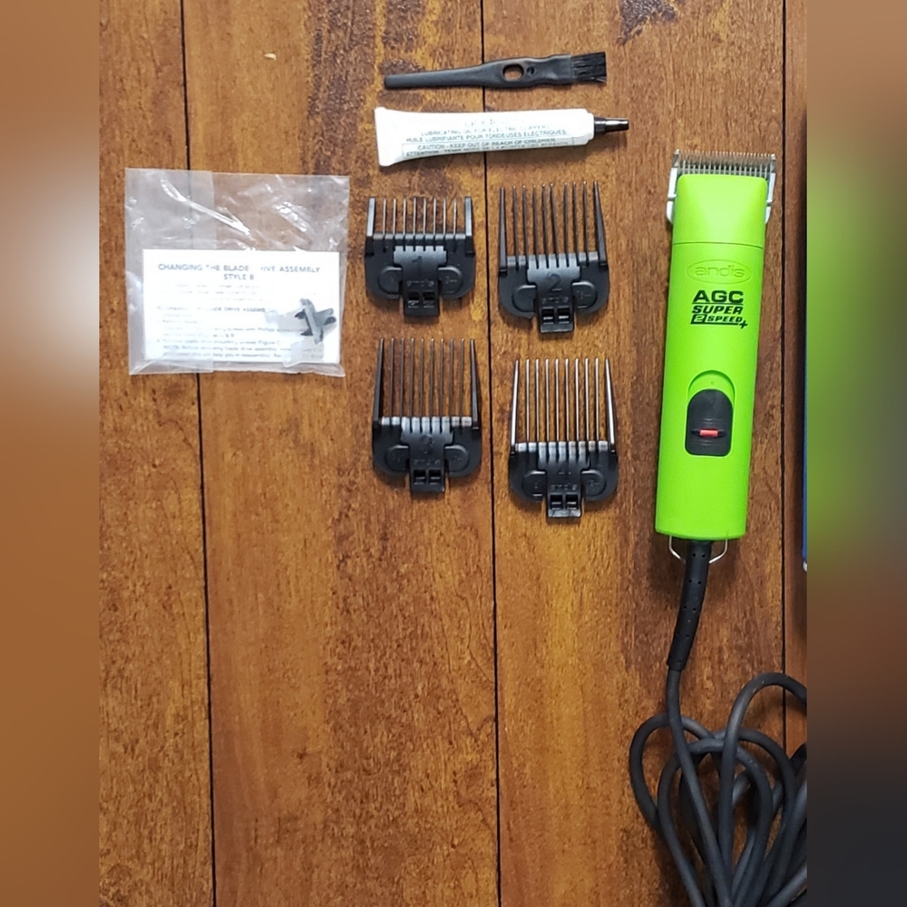 SOLD- Andis AGC Super 2 Speed Professional Grooming Clippers
